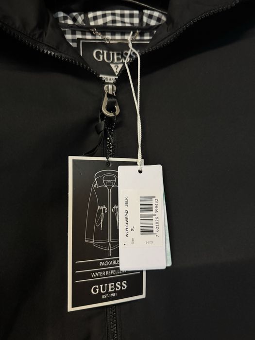 Водоотблъскваща парка Guеss