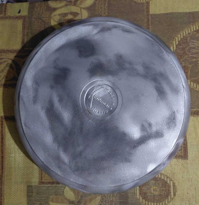 Чугунная сковородка Kukmara