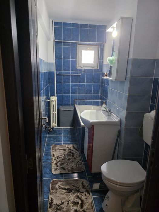 Vand apartament 3camere