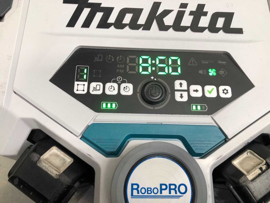 Акумулаторна прахосмукачка робот Makita DRC300Z, LXT, 600 м², 18+18 V