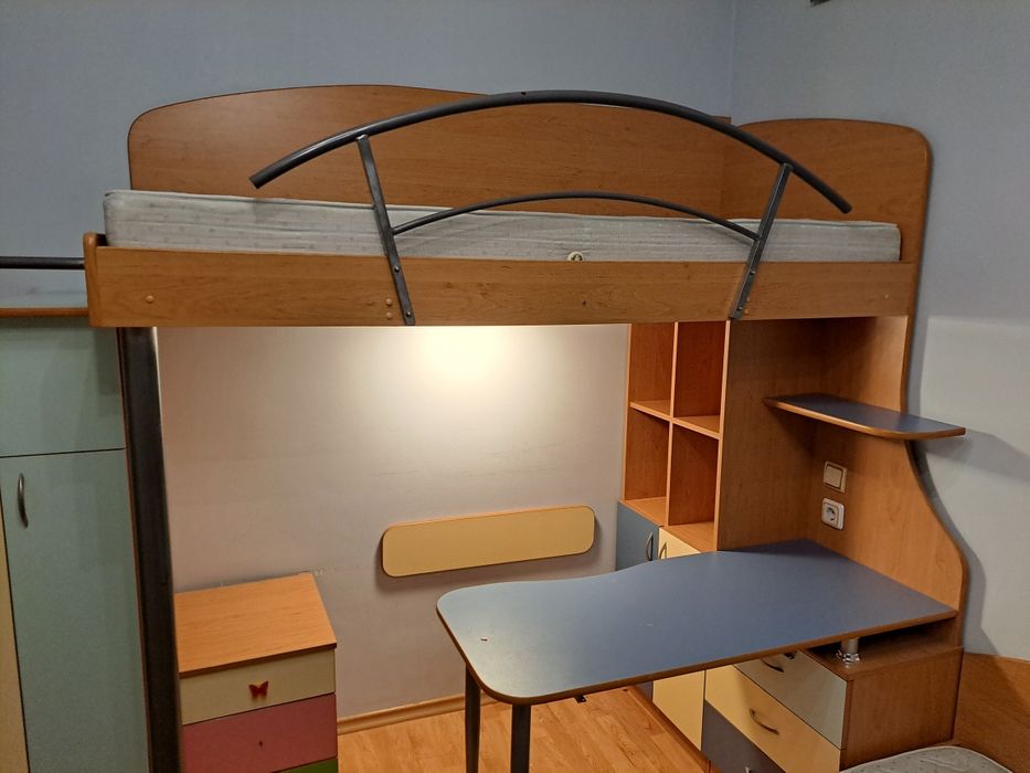 Двуетажно детски обзавеждане