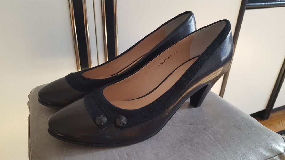 Туфли женские, кожа, черные