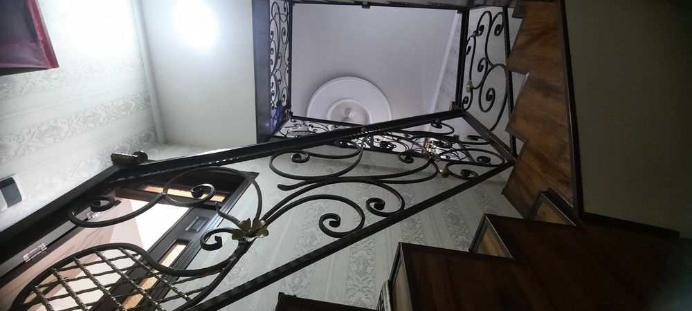 2 этаж уй сотилади узимники пишшик гиштдан
