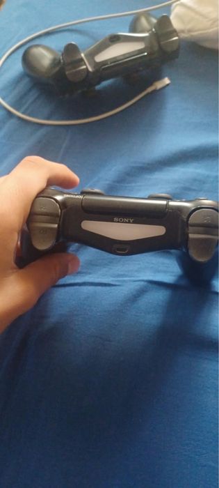 Джойсток за ps 4 в перфектно състояние
