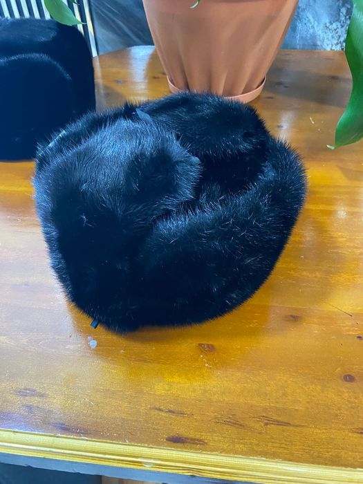 Дубленка и 2 норковые шапки