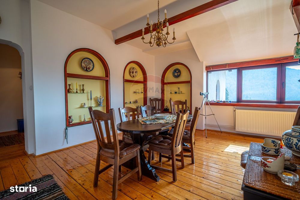 Apartament cochet cu 6 camere, în inima stațiunii Sinaia, zona Furnica
