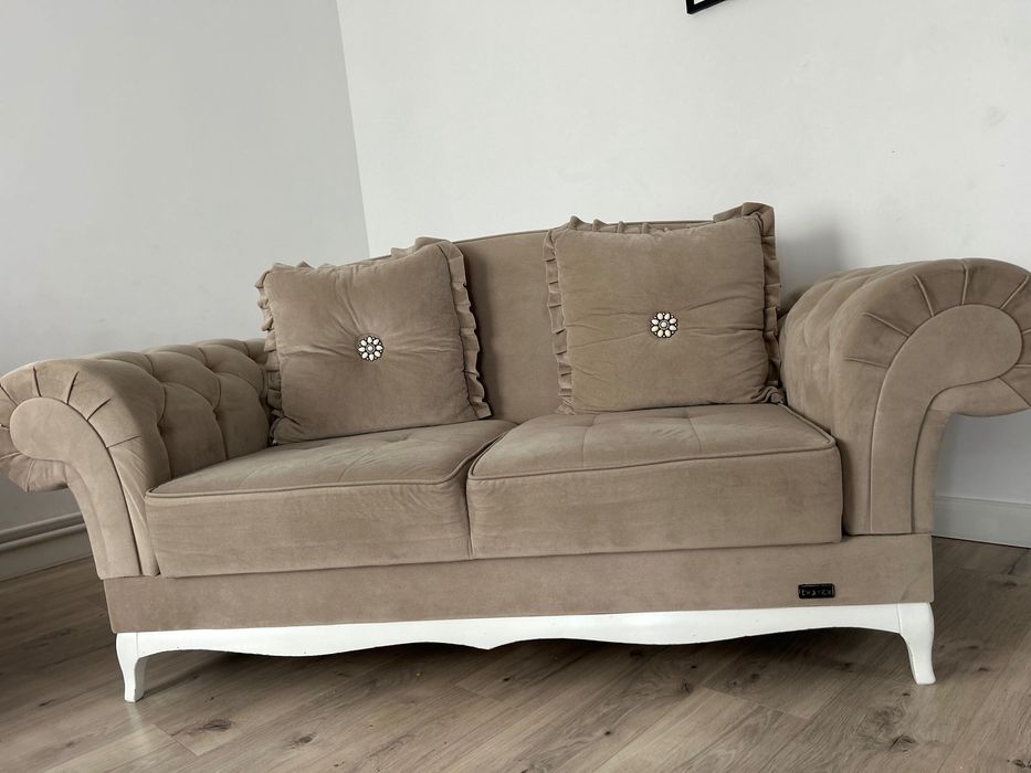 Canapele elegante