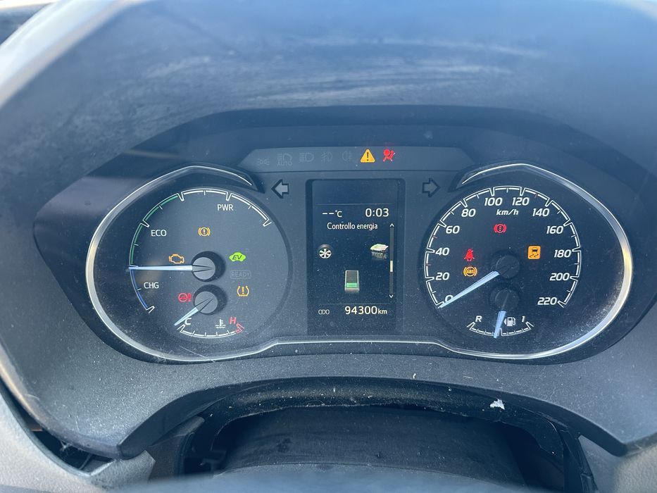 Toyota Yaris Hybrid 1.5 VVT-i На Части