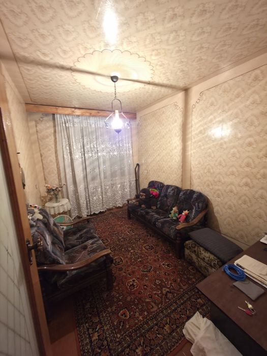 Продам квартиру в Домбрабад, ориентир школа 188 3х комнатная без ремон