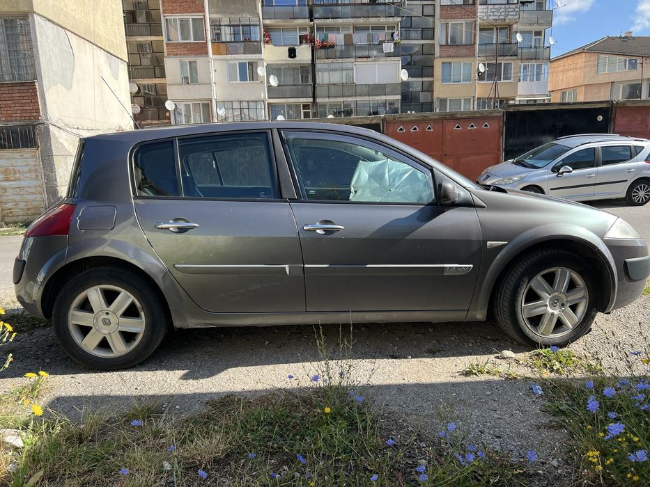 Продавам Рено Меган - Бензин+ Метан