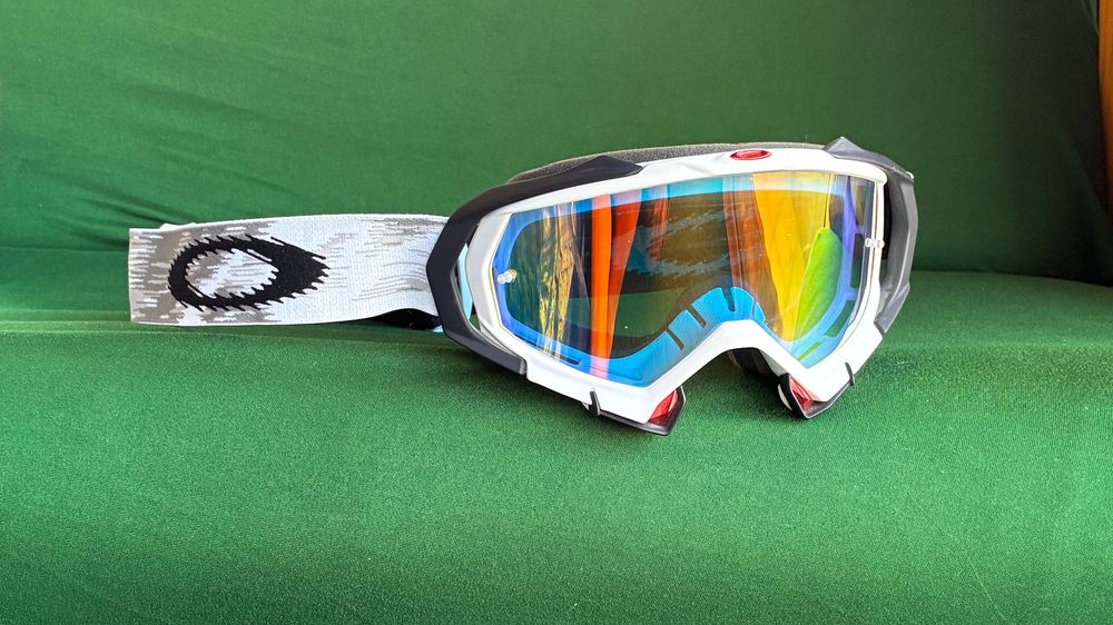 Оригинални очила ендуро мотокрос Oakley Mayhem MX – чисто нови