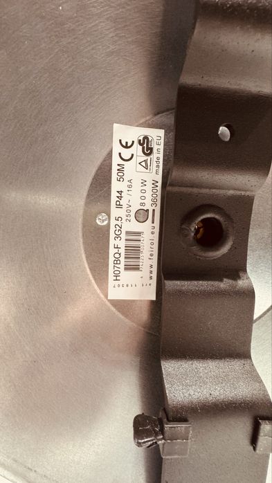 Удлинитель H07BQ-F 3G2,5 50 М на металлической катушке розетки 4х220