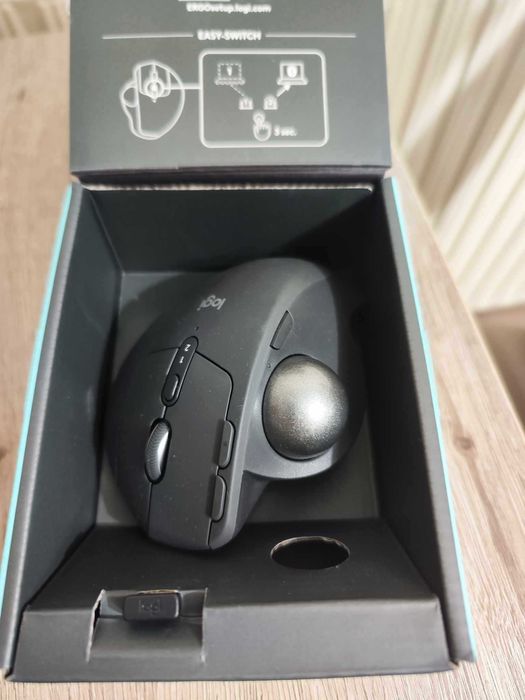 Мишка Logitech MX Ergo