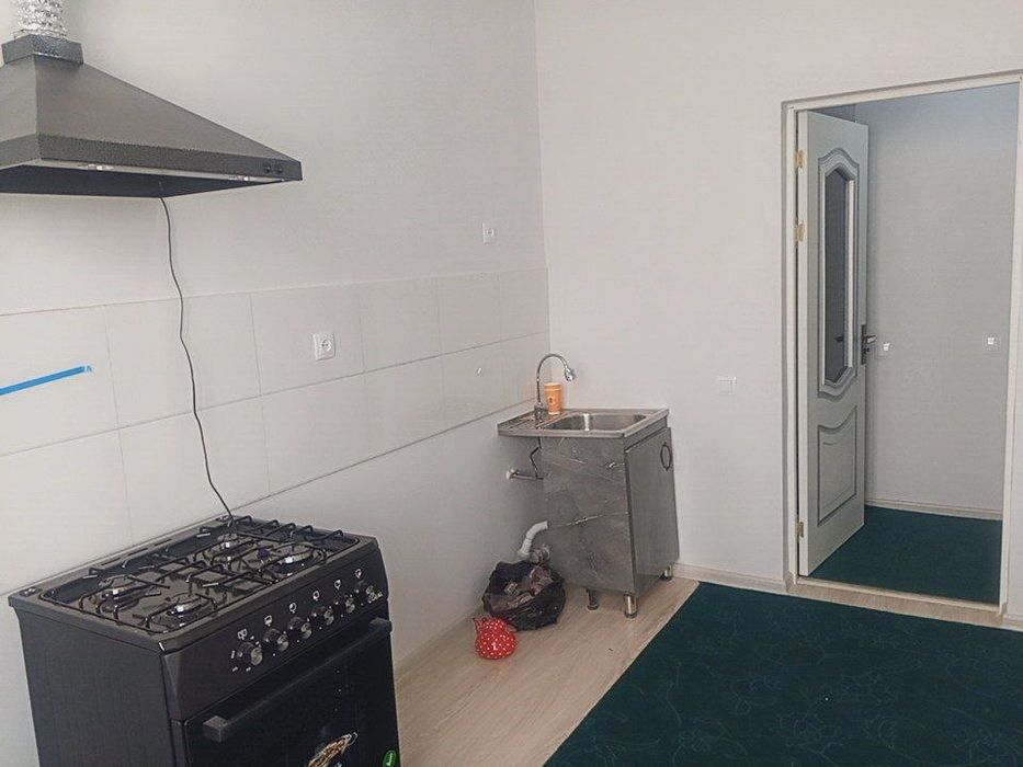 Ijaraga beriladi Yashil dunyo bozor yonida joylashgan Beksaroy uylari