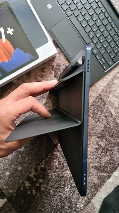 Продам SAMSUNG Galaxy Tab S7+