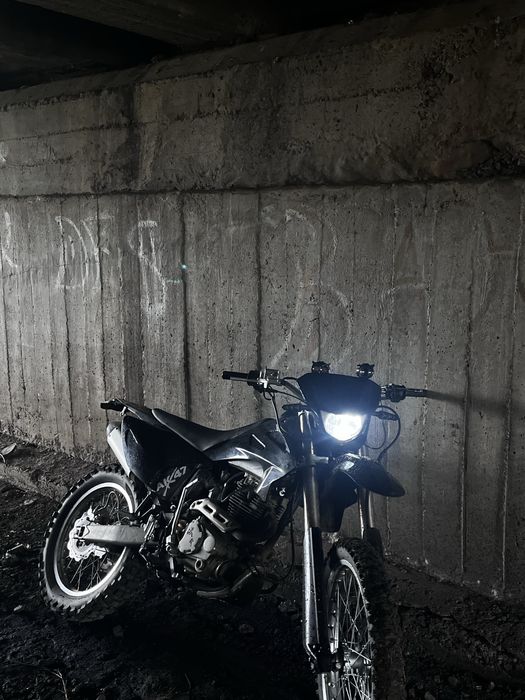 Продам эндуро 250