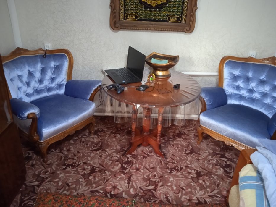 Кресла старинные