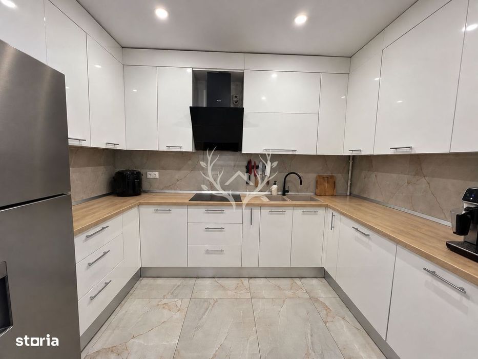 Apartament 3 camere, 70 mp, 2 bai, zona Rivus, Iris