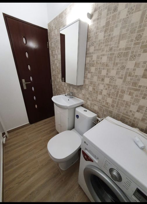 Vând apartament 3 camere