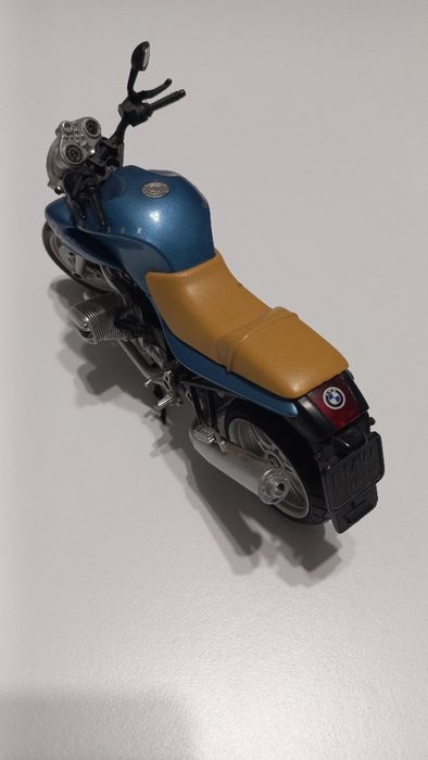 Vând machetă motocicletă BMW scara 1:18