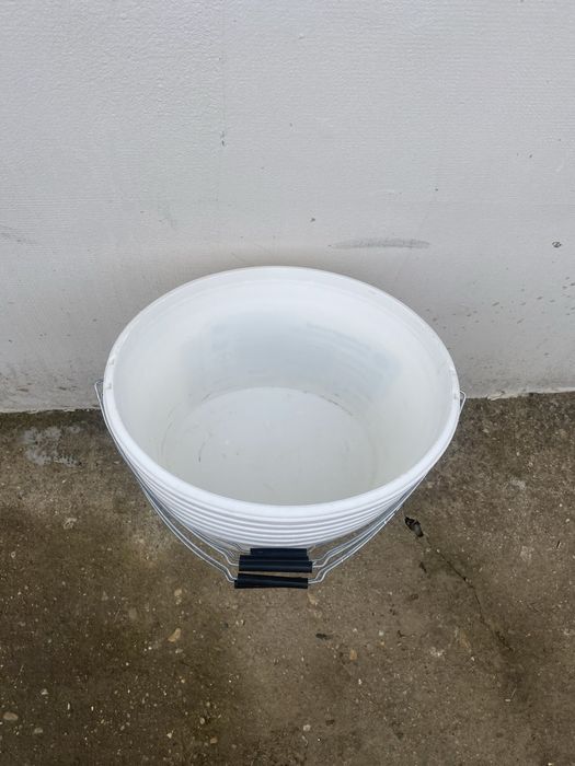 Пластмасови кофи