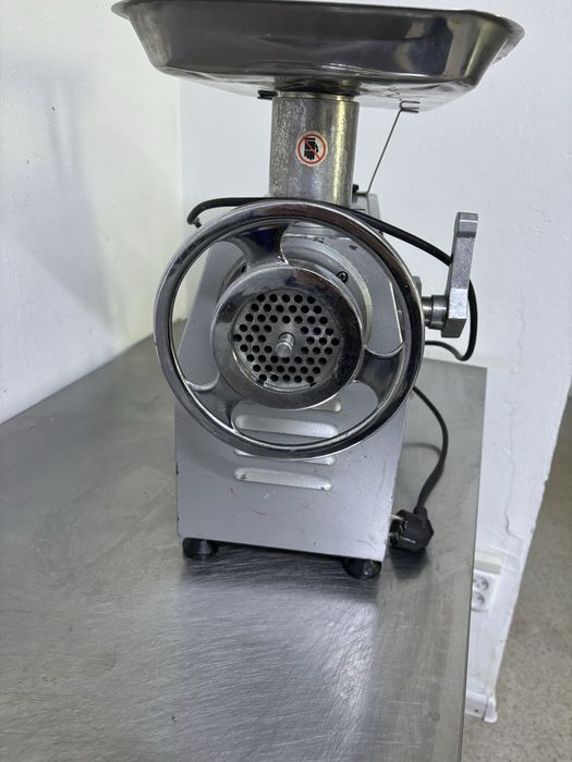 Сдается помещение 90кв под что угодно