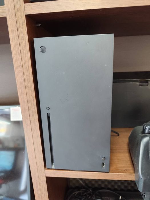 Xbox Series X / Logitech G920