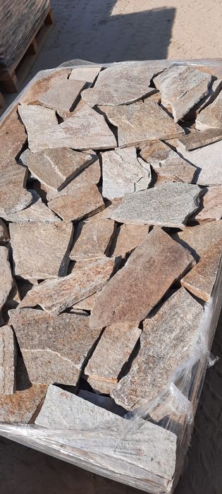 Piatra naturala placat pavat