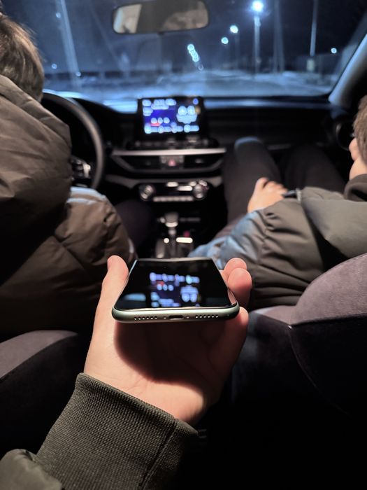 Айфон 11 в отличном состоянии