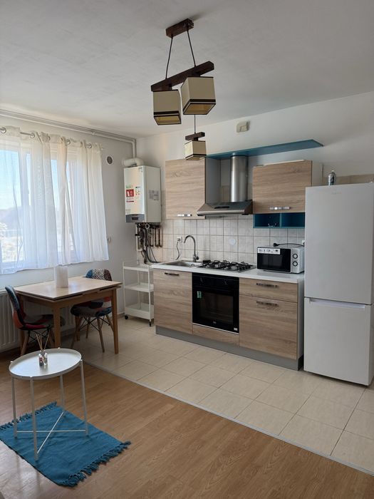 Inchiriez apartament 2 camere