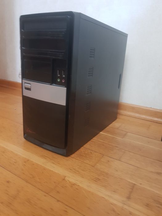 Компьютер с монитором