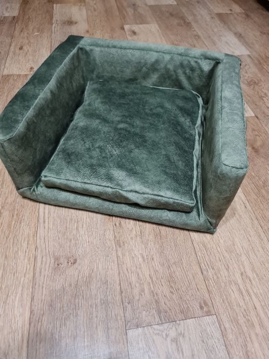 лежанки и когтеточки