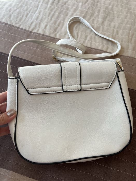 Малка дамска чантичка