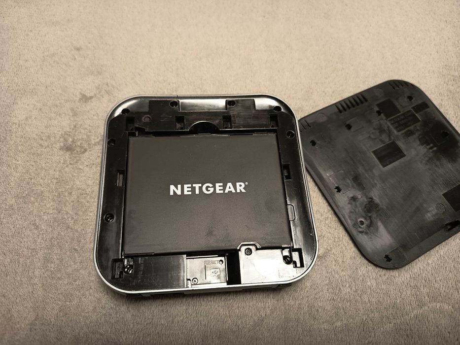 Router Wireless Netgear Nighthawk M1 MR1100 HotSpot 4G LTE DualBand