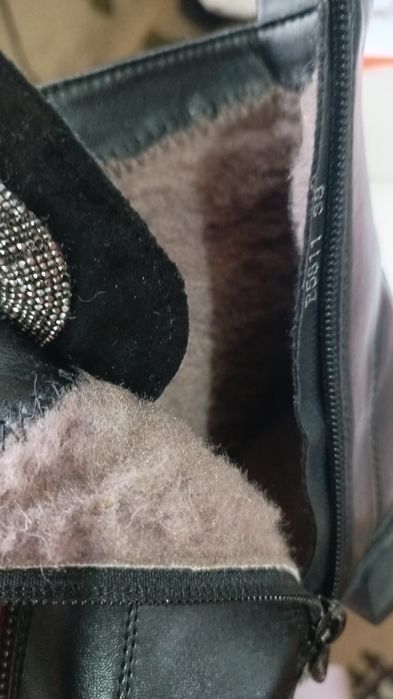 Продам новые сапоги