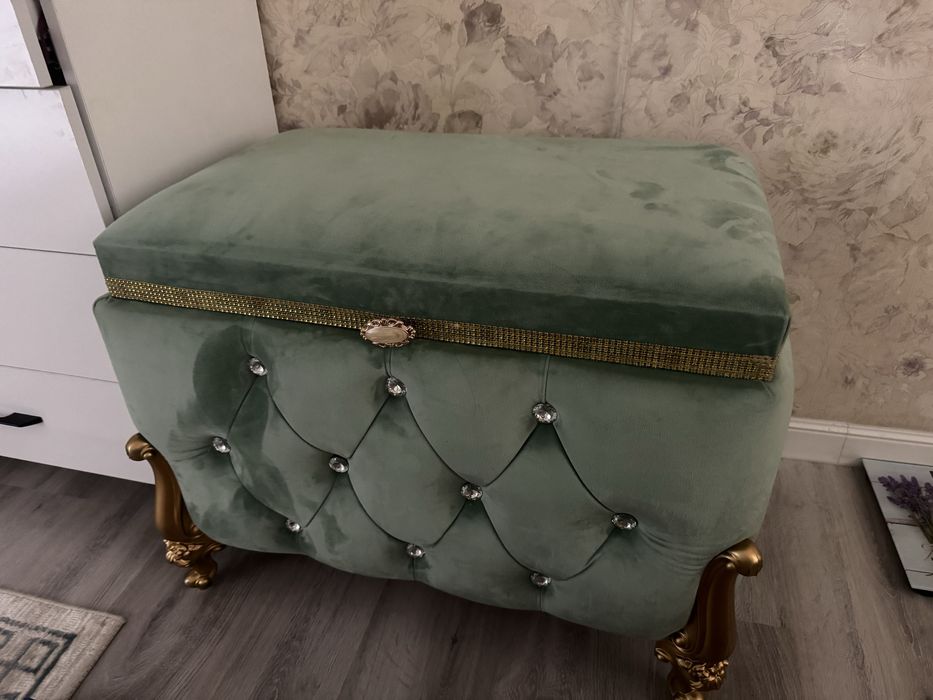 Сандық үшеулік сатылады