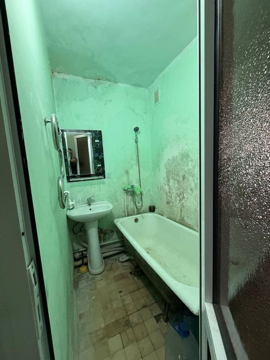 3 honalik kv sotiladi