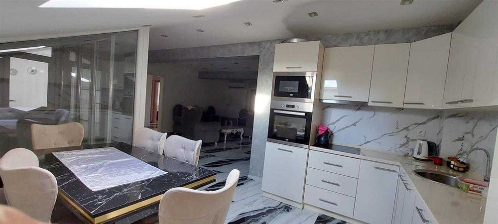 Дава се под наем Тристаен апартамент в Пловдив, Гагарин - 88 кв.м за 351.9 € - Снимка #2