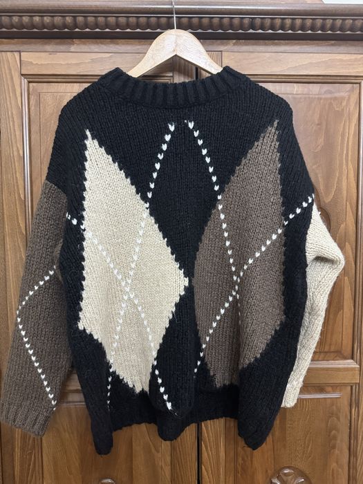 Румбоиден пуловер на Zara