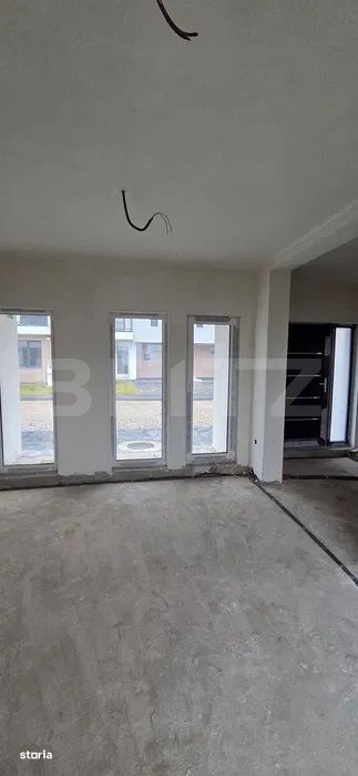 Casa cuplata 4 camere, 114 mp, 100 mp teren, zona Terra