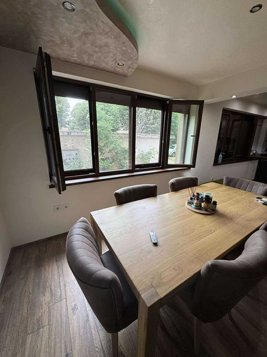 Продава се Тристаен апартамент в Казанлък - 106 кв.м за 1732 €/кв.м - Снимка #2