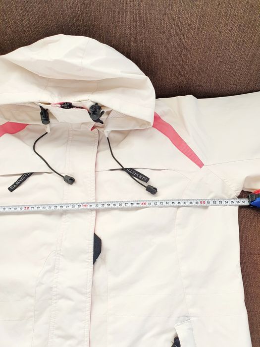 Дамско ски яке бяло с розово