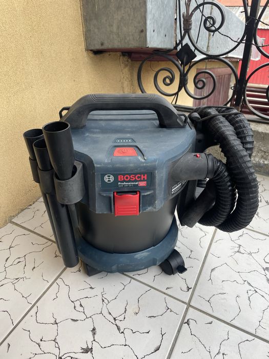 BOSCH GAS 18v-10L  aspirator santier cu acumulator 18v