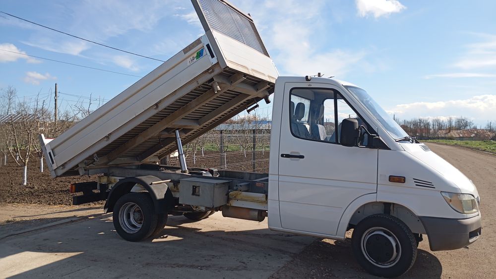 Mercedes sprinter 413 basculabil anul 2004 Italia