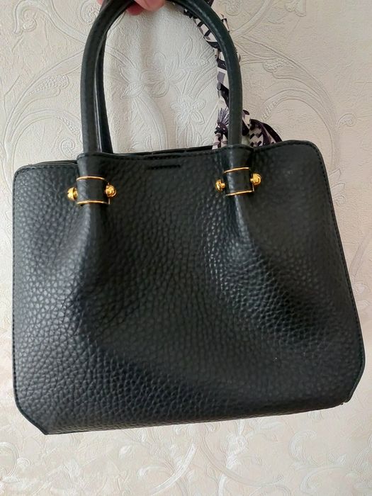 Сумка черная стильная