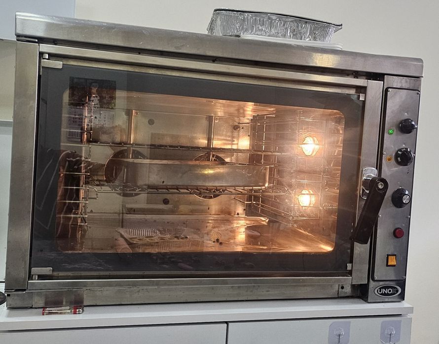 Професионален конвектомат