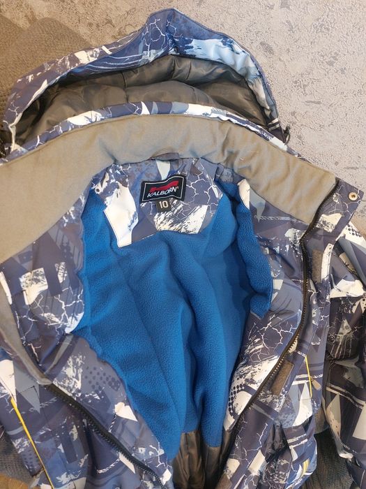 Продам зимний костюм.