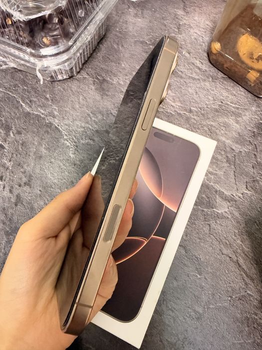 Iphone 16 pro max 512GB Gold