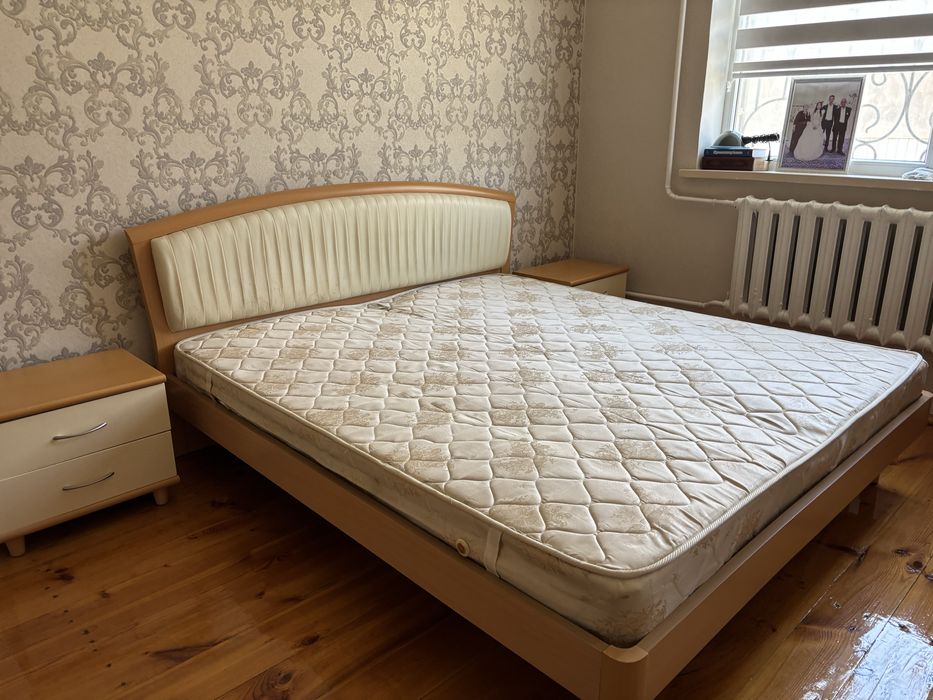 Двухспальная кровать