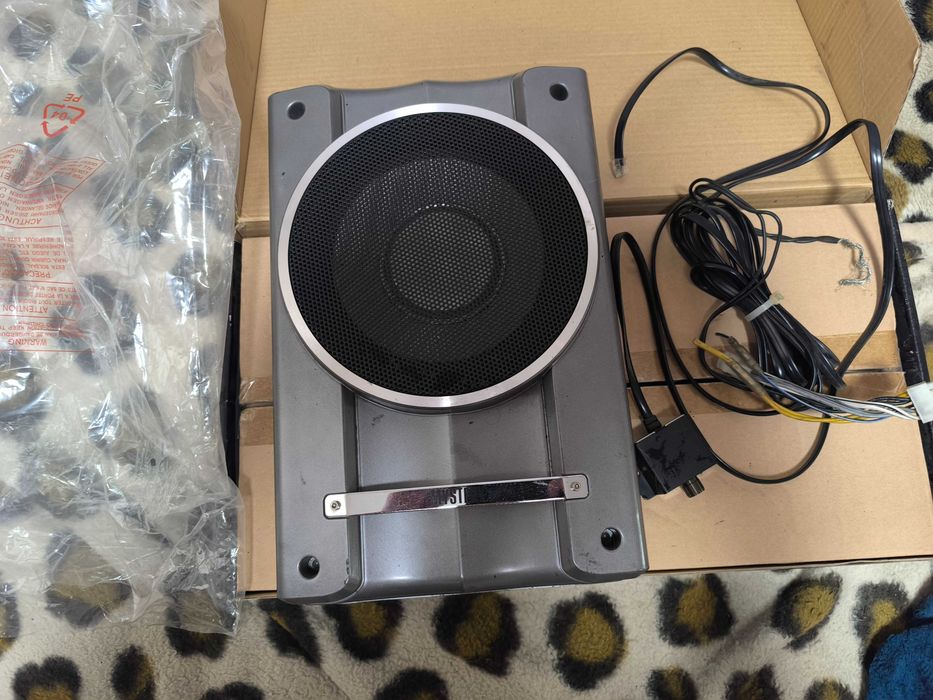 Сабвуфер Mystery MBS-204A